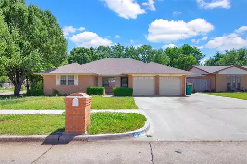 1100 SW 91st St, Oklahoma City, OK 73139