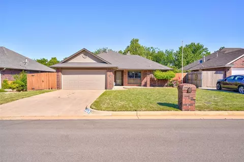 3065 SW 92nd St, Oklahoma City, OK 73159