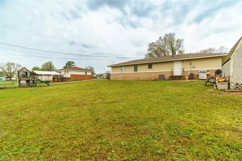 832 Mimosa Dr, Watonga, OK 73772 photo 19