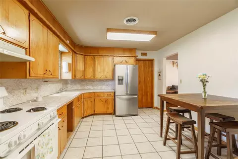 832 Mimosa Dr, Watonga, OK 73772 photo 7
