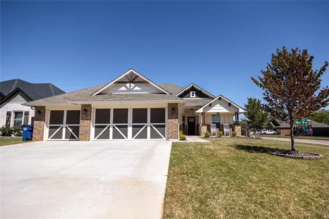 1821 W Blake Way, Mustang, OK 73064