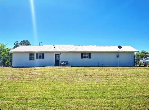 301 Dove Ln, Colbert, OK 74733 photo 9