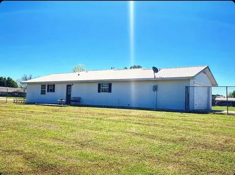 301 Dove Ln, Colbert, OK 74733 photo 8