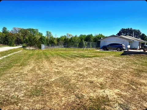 301 Dove Ln, Colbert, OK 74733 photo 5