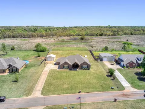 6640 Mint Julep Ln, Guthrie, OK 73044