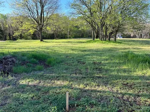 708 E Lincoln Ave, Guthrie, OK 73044