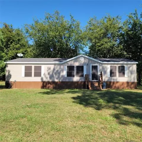 108443 Starboard Dr, Checotah, OK 74426