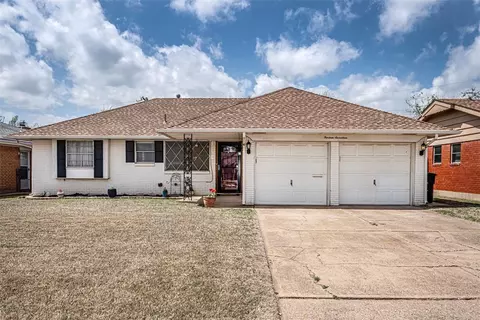 1317 Regency Blvd, Moore, OK 73160