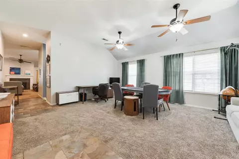 3917 Tori Pl, Yukon, OK 73099