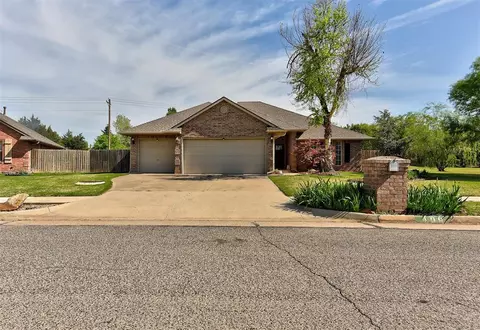 409 Sparrow Hawk, Edmond, OK 73003