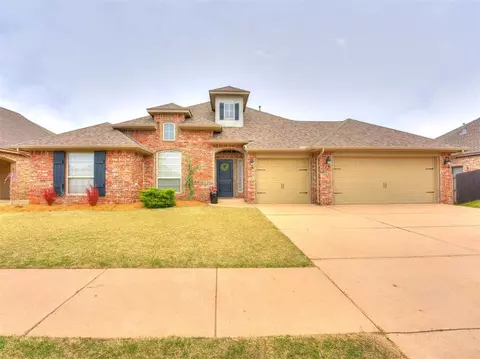 17424 Hawks Tree Ln, Edmond, OK 73012