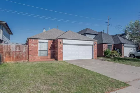 2310 Tyler Ln, Moore, OK 73170