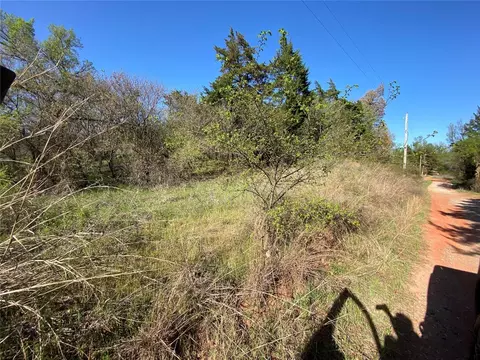 Ferguson Avenue, Crescent, OK 73028 photo 3