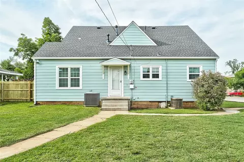 702 E Noble Ave, Guthrie, OK 73044 photo 5