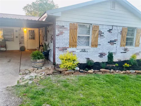 909 Lizzy Ann, Lindsay, OK 73052