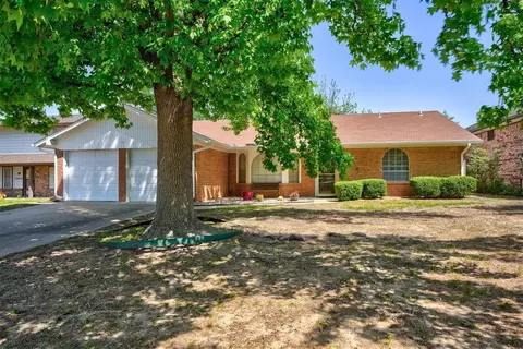 2904 N Redmond Ct, Oklahoma City, OK 73127