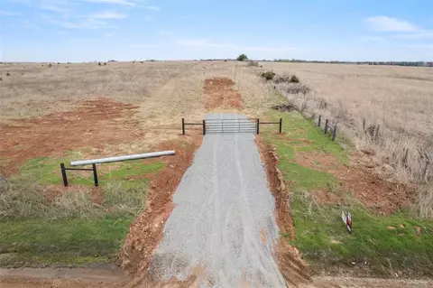 9477 Knob Hl, Perry, OK 73077 photo 5
