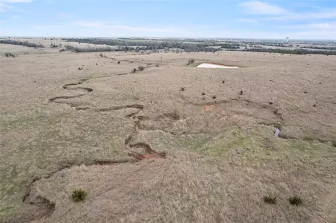 9477 Knob Hl, Perry, OK 73077 photo 16