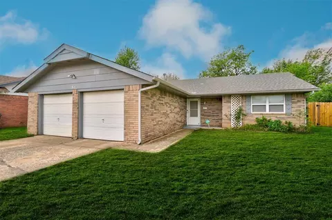 1530 Briar Meadow Rd, Norman, OK 73071