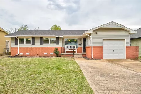 214 Cherokee Ln, El Reno, OK 73036