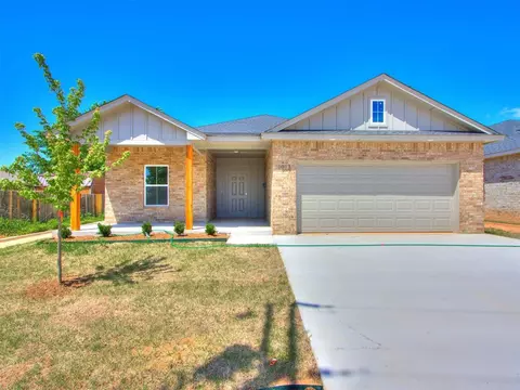 1013 Silver Leaf Dr, Moore, OK 73160 photo 4