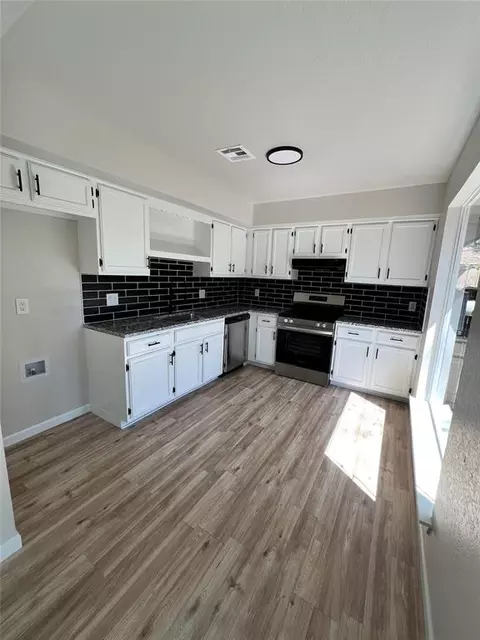118 N Oaks Ave, Oklahoma City, OK 73110