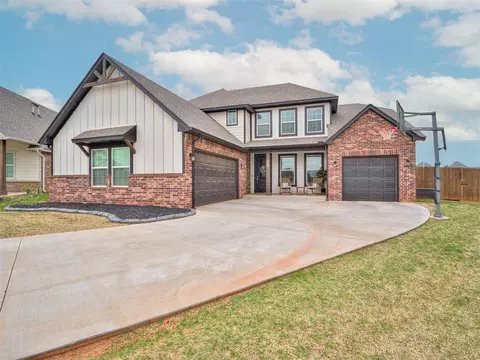 18709 Oakcrest Dr, Edmond, OK 73012