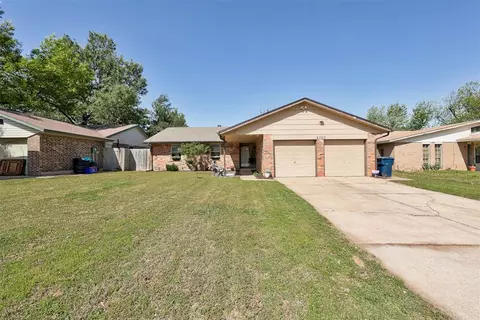 8709 Cord Ave, Oklahoma City, OK 73132