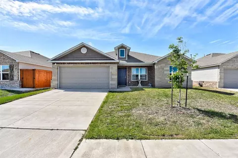1821 Oxen Ln, El Reno, OK 73036