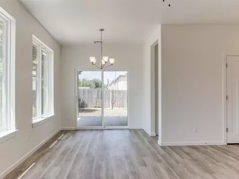 1105 N Silver Leaf Dr, Moore, OK 73160 photo 7
