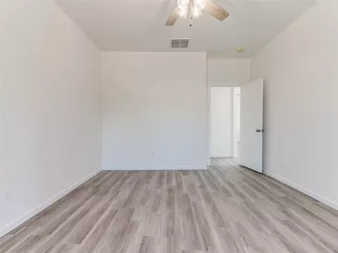 1105 N Silver Leaf Dr, Moore, OK 73160 photo 24