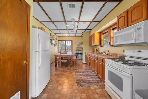 21261 E 987 Rd, Foss, OK 73647 photo 18