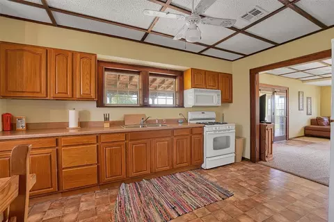 21261 E 987 Rd, Foss, OK 73647 photo 15