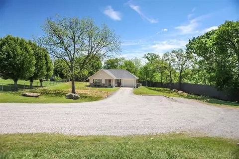 620 S Paul St, Pauls Valley, OK 73075