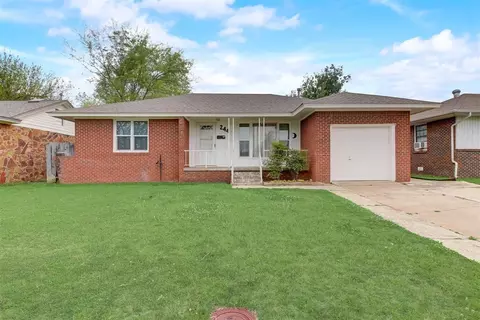 244 E Coe Dr, Midwest City, OK 73110