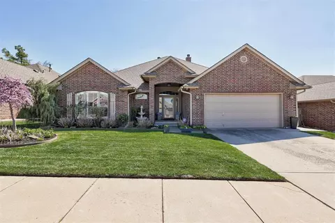 5804 NW 103rd Pl, Oklahoma City, OK 73162