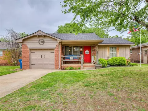 639 Ridgecrest Rd, Edmond, OK 73013