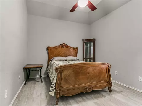541 Elder Ln, Mustang, OK 73064 photo 24