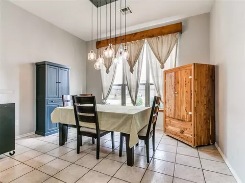 541 Elder Ln, Mustang, OK 73064 photo 3