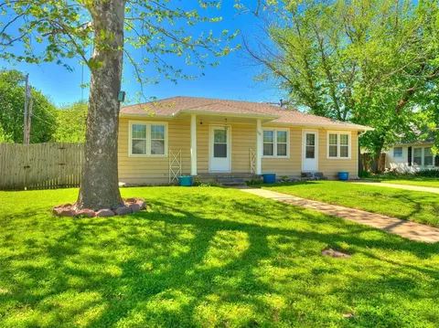 1122 N Fay Ave, Norman, OK 73069