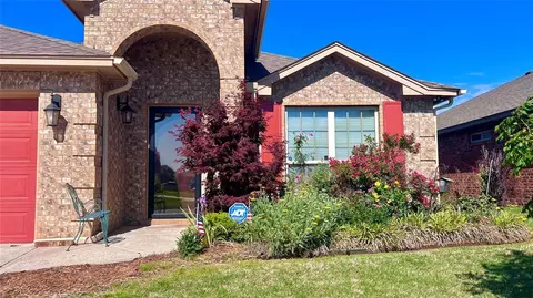 10621 Haskell Ln, Oklahoma City, OK 73162
