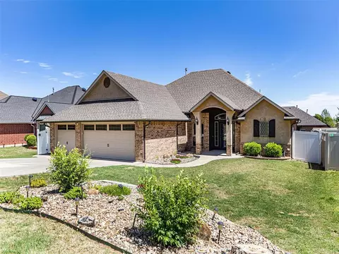 620 N Timber Rd, Midwest City, OK 73130
