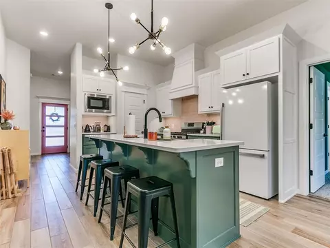 2821 Hazel Holw, Moore, OK 73160 photo 12
