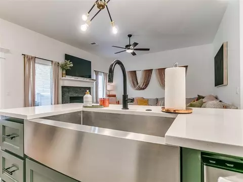 2821 Hazel Holw, Moore, OK 73160 photo 13