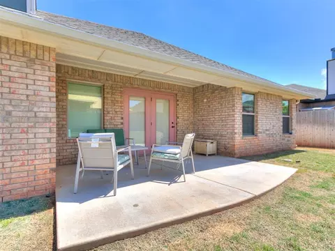 2821 Hazel Holw, Moore, OK 73160 photo 33