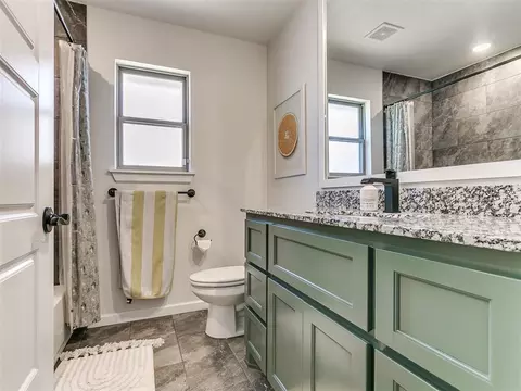 2821 Hazel Holw, Moore, OK 73160 photo 19