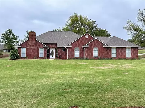 2013 Pin Oak St, Chandler, OK 74834