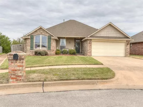10521 NW 49th St, Yukon, OK 73099