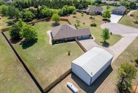 1951 W Trent Court Way, Mustang, OK 73064