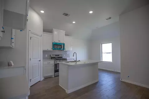 11812 Jonas Dr, Yukon, OK 73099